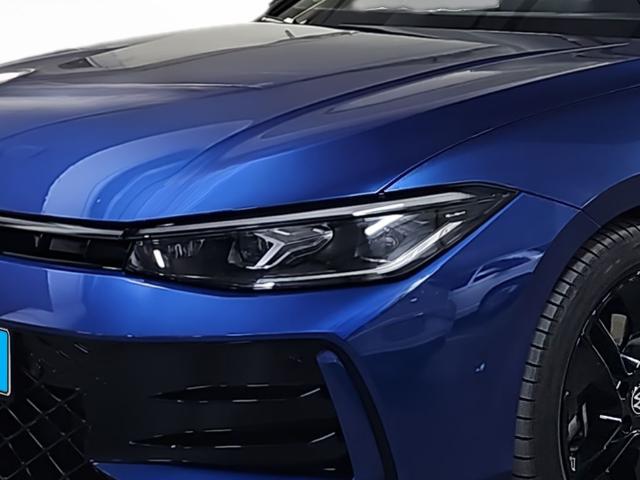 Volkswagen Passat Variant R-Line 2.0 TDI 110 kW (150 CV) DSG