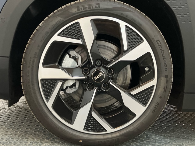 fotoG 15 del MINI MINI Aceman E 135 kW (184 CV) 184cv Eléctrico del 2024 en Baleares