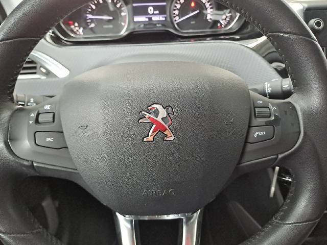 Peugeot 2008 PureTech 110 S&S Allure 81 kW (110 CV)