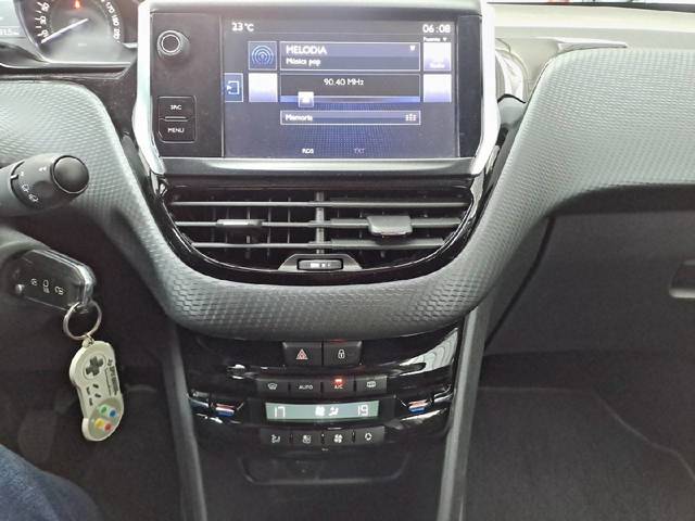 Peugeot 2008 PureTech 110 S&S Allure 81 kW (110 CV)