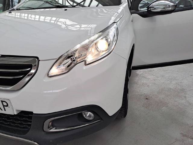 Peugeot 2008 PureTech 110 S&S Allure 81 kW (110 CV)