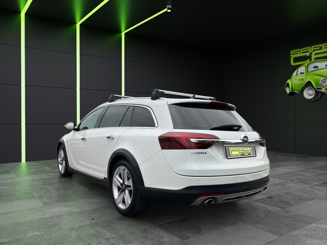 Opel Insignia Sports Tourer 2.0 CDTI Biturbo Country Tourer 4x4 Auto 143 kW (195 CV)