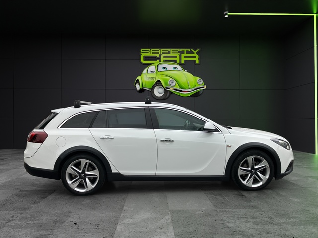 Opel Insignia Sports Tourer 2.0 CDTI Biturbo Country Tourer 4x4 Auto 143 kW (195 CV)
