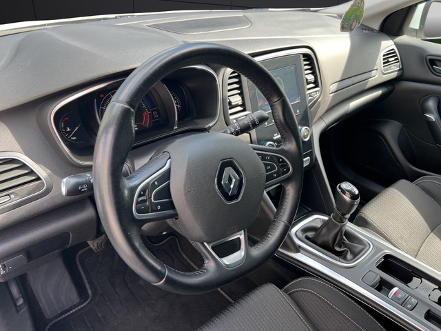 Renault Megane Sport Tourer Tech Road Energy TCe 97 kW (130 CV)