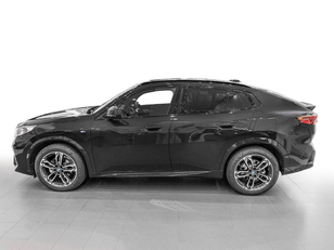 Fotos de BMW X2 sDrive20d color Negro. Año 2025. 120KW(163CV). Diésel. En concesionario Caetano Cuzco, Salvatierra de Madrid