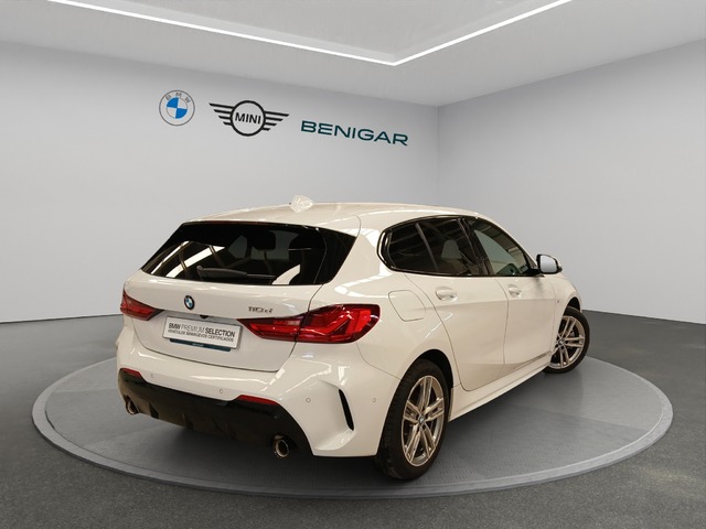 BMW Serie 1 118d color Blanco. Año 2023. 110KW(150CV). Diésel. En concesionario SAN JUAN Automoviles Fersan S.A. de Alicante