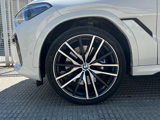 BMW X6 xDrive30d color Blanco. Año 2020. 195KW(265CV). Diésel. En concesionario Murcia Premium S.L. AV DEL ROCIO de Murcia