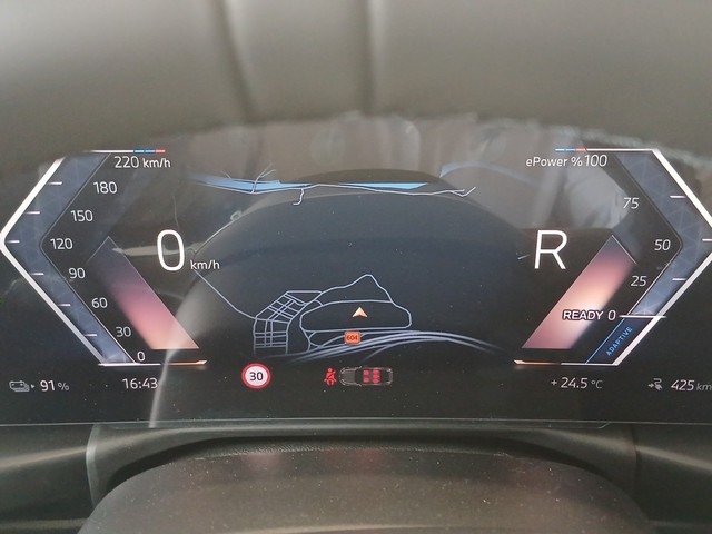 BMW i4 eDrive40 color Azul. Año 2025. 250KW(340CV). Eléctrico. En concesionario Enekuri Motor de Vizcaya