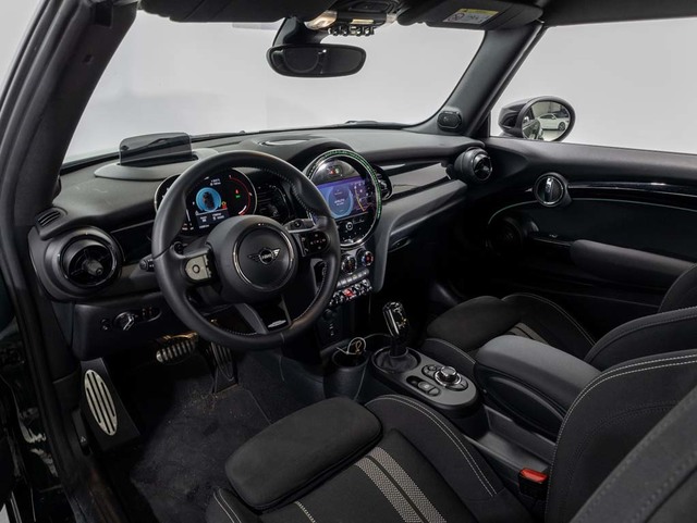 fotoG 25 del MINI MINI Cabrio John Cooper Works 170 kW (231 CV) 231cv Gasolina del 2023 en Girona