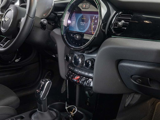 fotoG 28 del MINI MINI Cabrio John Cooper Works 170 kW (231 CV) 231cv Gasolina del 2023 en Girona