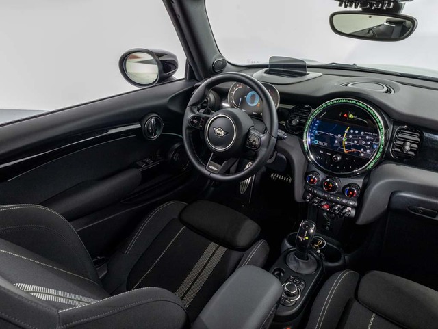 fotoG 31 del MINI MINI Cabrio John Cooper Works 170 kW (231 CV) 231cv Gasolina del 2023 en Girona