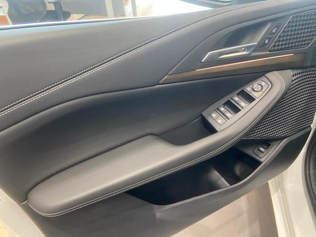 BMW Serie 2 225e Active Tourer color Blanco. Año 2025. 180KW(245CV). Híbrido Electro/Gasolina. En concesionario BYmyCAR Madrid - Alcalá de Madrid