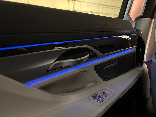BMW Serie 7 745Le color Azul. Año 2020. 290KW(394CV). Híbrido Electro/Gasolina. En concesionario Albamocion S.L. ALBACETE de Albacete