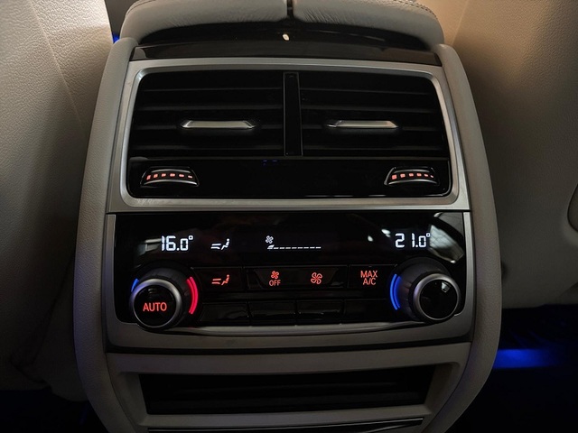 BMW Serie 7 745Le color Azul. Año 2020. 290KW(394CV). Híbrido Electro/Gasolina. En concesionario Albamocion S.L. ALBACETE de Albacete