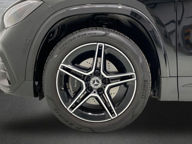 Mercedes-Benz GLA 250 e - 5