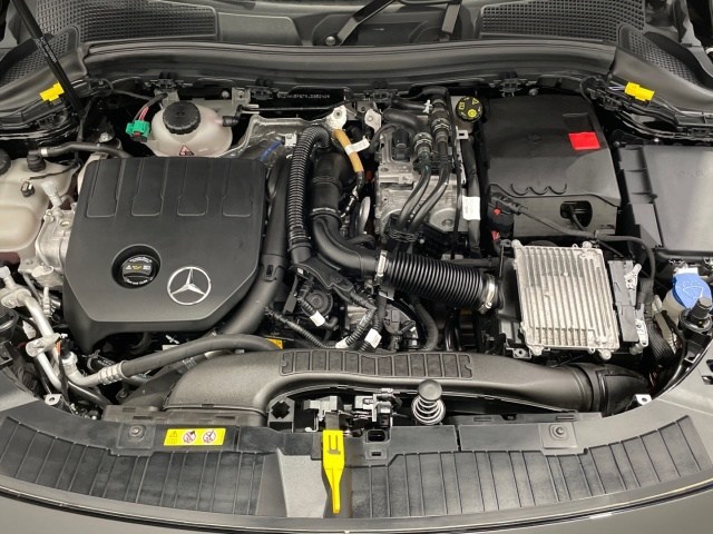 Mercedes-Benz GLA 250 e - 15