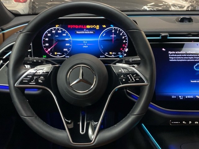 Mercedes-Benz Clase E 300 de Estate - 9