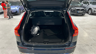 Volvo XC60 T6 Recharge Core AWD Auto 257 kW (350 CV) - 10 Volvo XC60 T6 Ocasión 257 KW (350CV) - 10