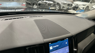 Volvo XC60 T6 Recharge Core AWD Auto 257 kW (350 CV) - 28 Volvo XC60 T6 Ocasión 257 KW (350CV) - 28