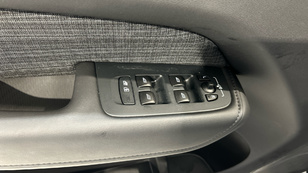 Volvo XC60 T6 Recharge Core AWD Auto 257 kW (350 CV) - 41 Volvo XC60 T6 Ocasión 257 KW (350CV) - 41