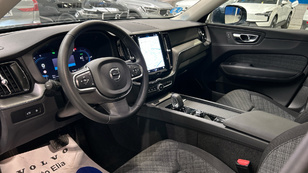 Volvo XC60 T6 Recharge Core AWD Auto 257 kW (350 CV) - 45 Volvo XC60 T6 Ocasión 257 KW (350CV) - 45