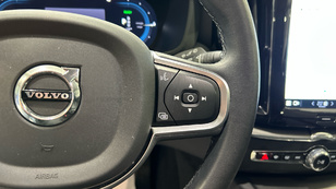 Volvo XC60 T6 Recharge Core AWD Auto 257 kW (350 CV) - 47 Volvo XC60 T6 Ocasión 257 KW (350CV) - 47