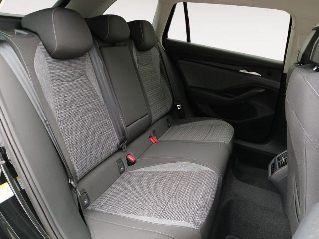 Foto 6 Skoda Superb Combi 1.5 TSI m-HEV Selection DSG 110 kW (150 CV)