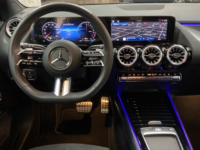 Mercedes-Benz GLA 250 e - 8