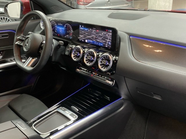 Mercedes-Benz GLA 250 e - 10