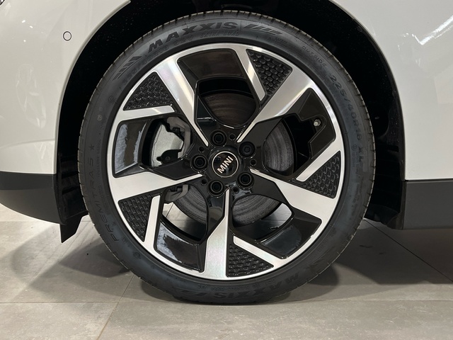 fotoG 14 del MINI MINI 3 Puertas Cooper E 135 kW (184 CV) 184cv Eléctrico del 2025 en Valencia