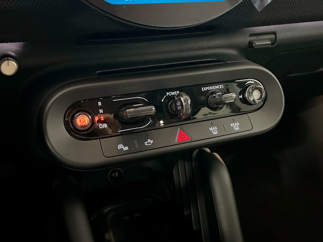 fotoG 18 del MINI MINI Aceman SE 160 kW (218 CV) 218cv Eléctrico del 2025 en Valencia