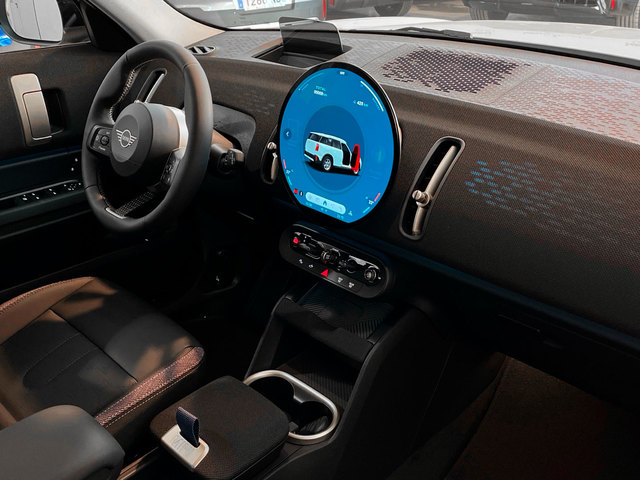fotoG 7 del MINI MINI Countryman E 150 kW (204 CV) 204cv Eléctrico del 2025 en Valencia