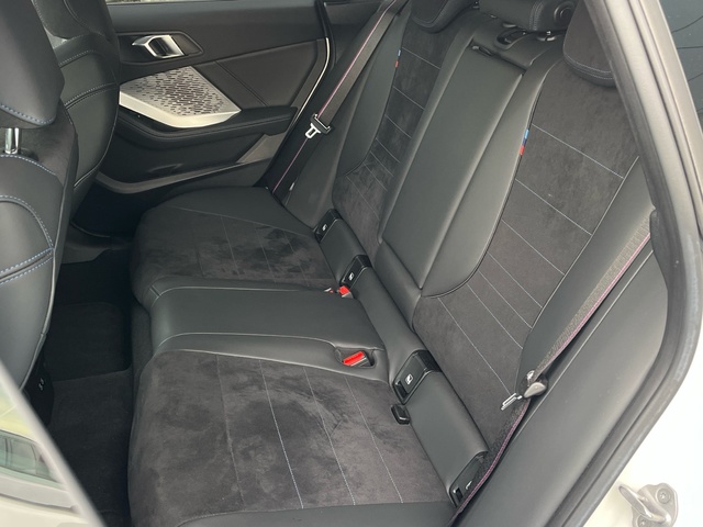 BMW Serie 2 220d Gran Coupe color Blanco. Año 2025. 120KW(163CV). Diésel. En concesionario Grünblau Motor (Bmw y Mini) de Cantabria