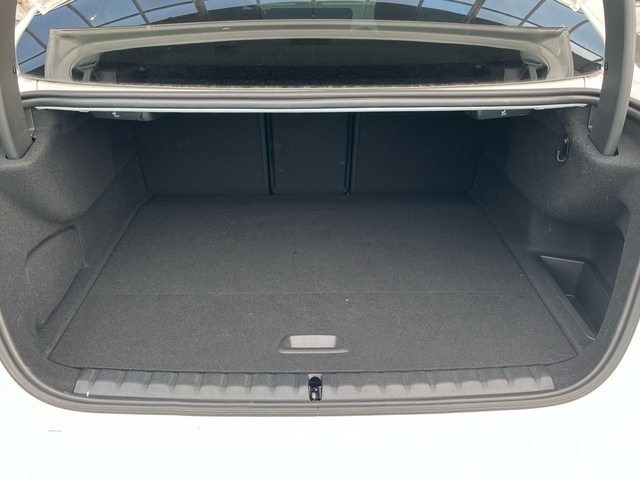 BMW Serie 2 220d Gran Coupe color Blanco. Año 2025. 120KW(163CV). Diésel. En concesionario Grünblau Motor (Bmw y Mini) de Cantabria