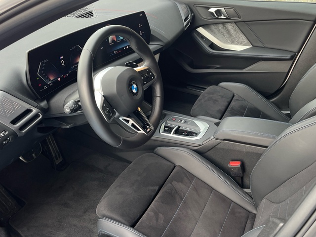 BMW Serie 2 220d Gran Coupe color Blanco. Año 2025. 120KW(163CV). Diésel. En concesionario Grünblau Motor (Bmw y Mini) de Cantabria