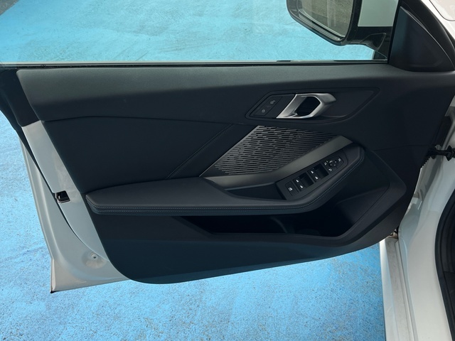 BMW Serie 2 220d Gran Coupe color Blanco. Año 2025. 120KW(163CV). Diésel. En concesionario Grünblau Motor (Bmw y Mini) de Cantabria