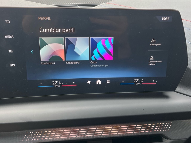 BMW Serie 2 220d Gran Coupe color Blanco. Año 2025. 120KW(163CV). Diésel. En concesionario Grünblau Motor (Bmw y Mini) de Cantabria