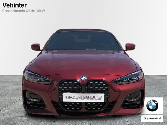BMW Serie 4 420d Cabrio color Rojo. Año 2024. 140KW(190CV). Diésel. En concesionario Vehinter Getafe de Madrid
