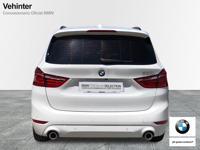 BMW Serie 2 220i Gran Tourer color Blanco. Año 2021. 141KW(192CV). Gasolina. En concesionario Vehinter Alcorcón de Madrid