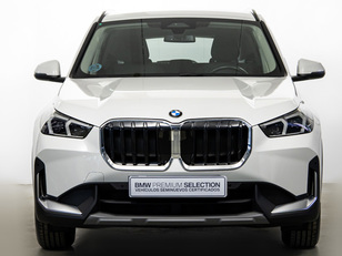 Fotos de BMW X1 sDrive18d color Blanco. Año 2023. 110KW(150CV). Diésel. En concesionario BMW Fuenteolid Valladolid de Valladolid