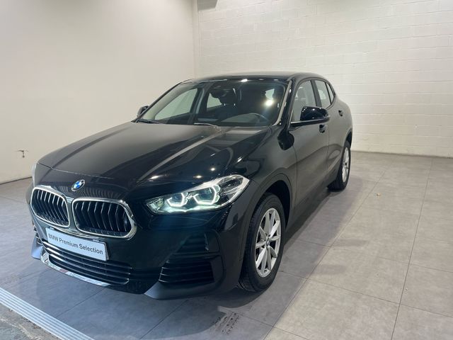 BMW X2 sDrive16d color Negro. Año 2021. 85KW(116CV). Diésel. En concesionario Motor Munich Cadi - Manresa - VO de Barcelona