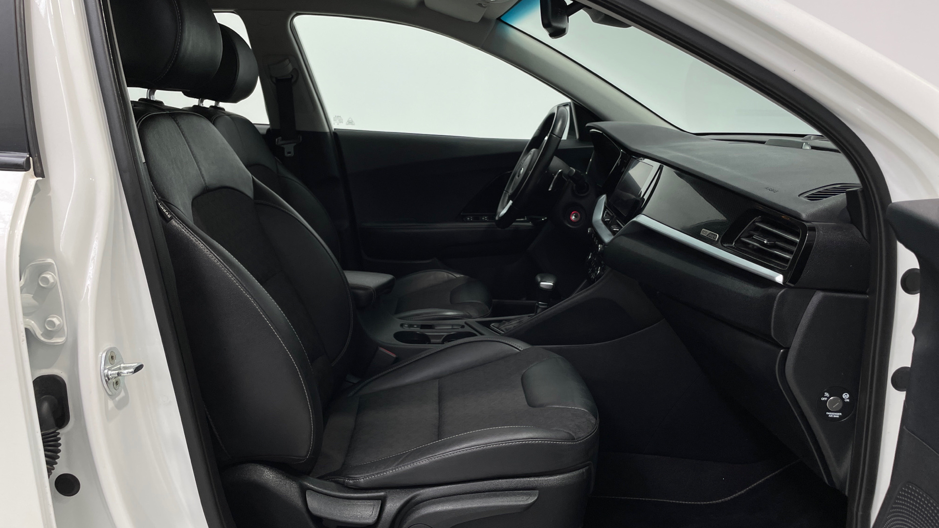 Kia Niro 1.6 GDi PHEV Híbrido - 7
