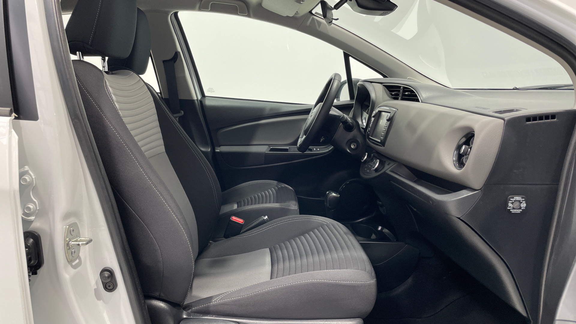 Toyota Yaris 1.5 100H - 7