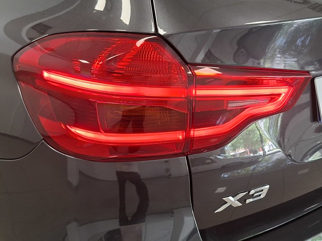 BMW X3 sDrive18d color Gris. Año 2021. 110KW(150CV). Diésel. En concesionario Automoviles Bertolin S.L. de Valencia
