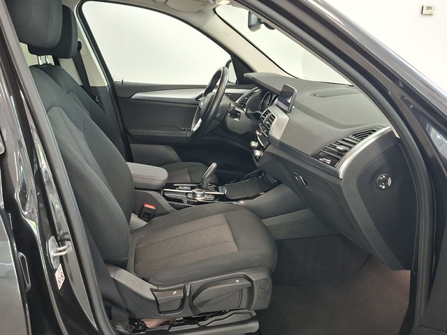 BMW X3 sDrive18d color Gris. Año 2021. 110KW(150CV). Diésel. En concesionario Automoviles Bertolin S.L. de Valencia