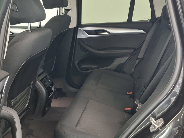 BMW X3 sDrive18d color Gris. Año 2021. 110KW(150CV). Diésel. En concesionario Automoviles Bertolin S.L. de Valencia