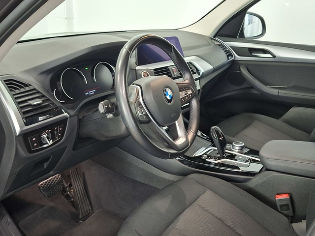 BMW X3 sDrive18d color Gris. Año 2021. 110KW(150CV). Diésel. En concesionario Automoviles Bertolin S.L. de Valencia