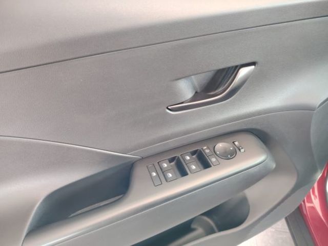 Hyundai Kona 1.6 GDI HEV Maxx DCT 104 kW (141 CV)