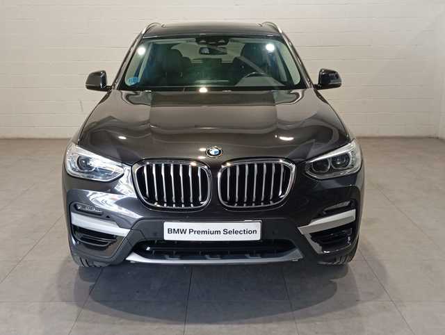 BMW X3 xDrive20d color Gris. Año 2021. 140KW(190CV). Diésel. En concesionario Motor Munich - Terrassa - VO de Barcelona