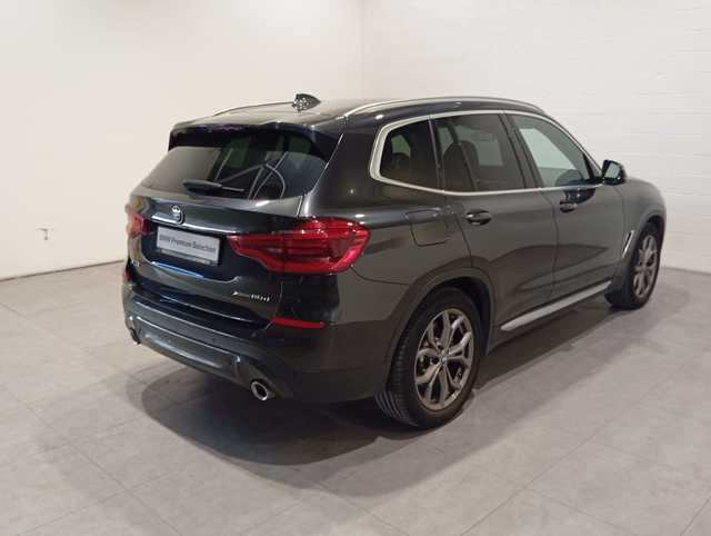 BMW X3 xDrive20d color Gris. Año 2021. 140KW(190CV). Diésel. En concesionario Motor Munich - Terrassa - VO de Barcelona